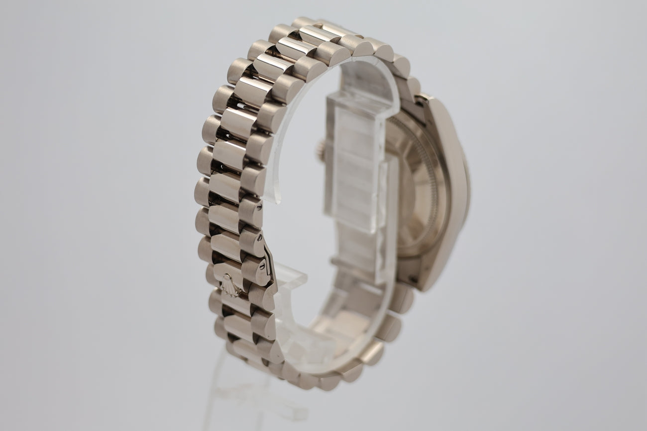 Rolex Day-Date 36 Weißgold Automatik Herrenuhr 118239 - Detailansicht 1