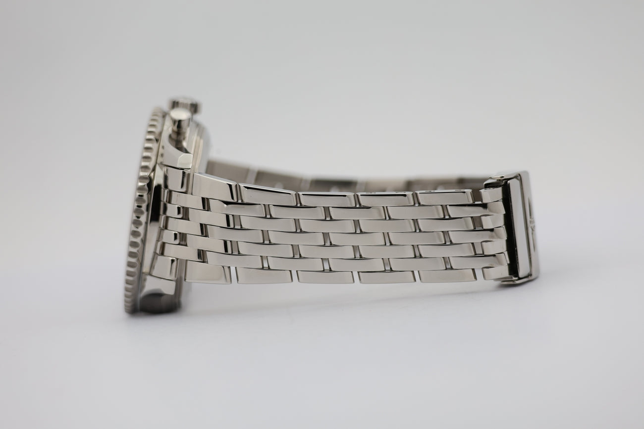 Breitling Navitimer 01 Limited Edition 42mm Automatik AB0123 - Detailansicht 3