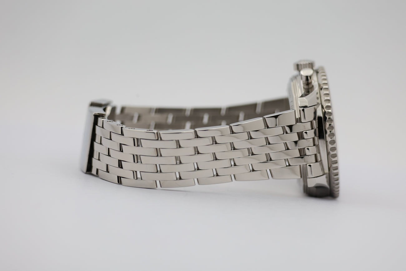 Breitling Navitimer 01 Limited Edition 42mm Automatik AB0123 - Detailansicht 4