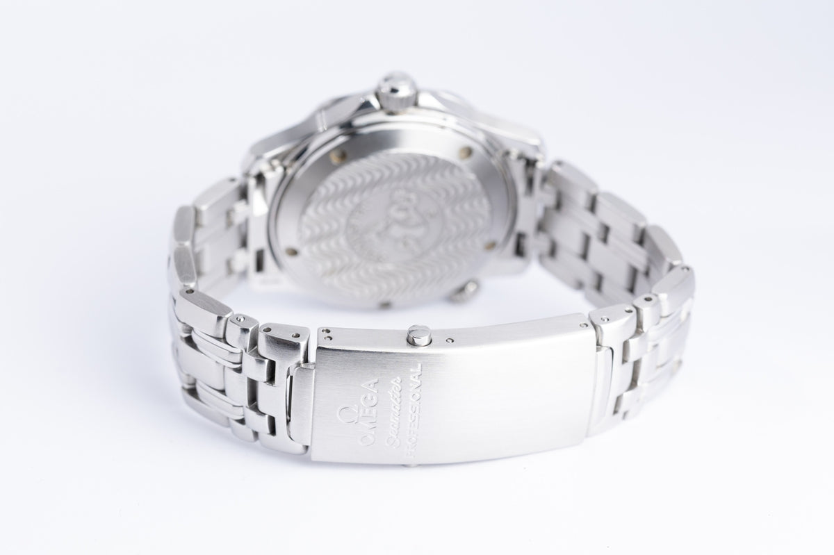 Omega Seamaster Diver 300 M Automatik 25518000 - Detailansicht 7