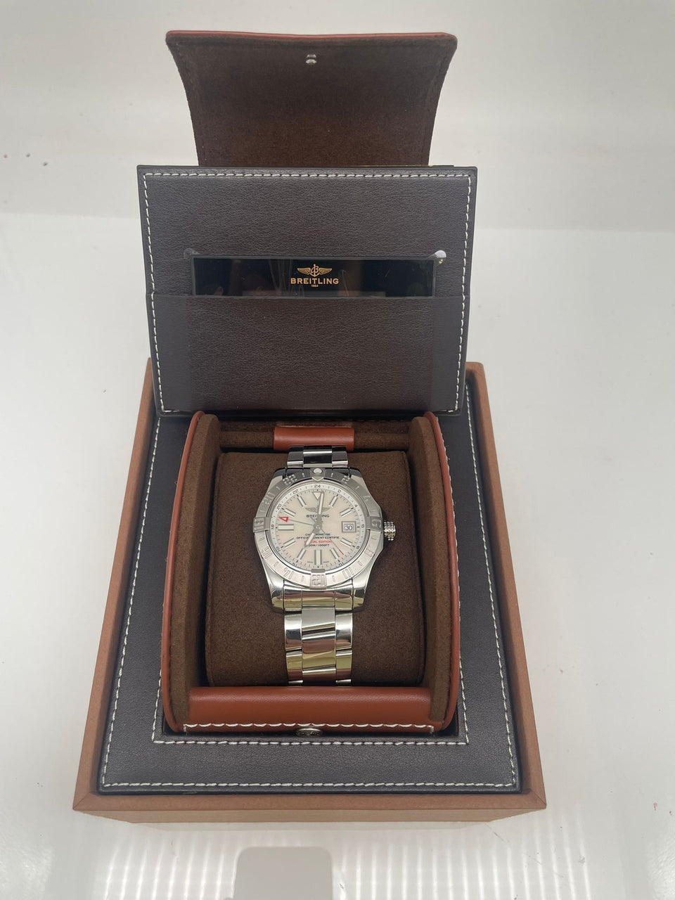 Breitling Avenger II GMT 43mm Automatik A32390 - Papiere und oder Lieferumfang