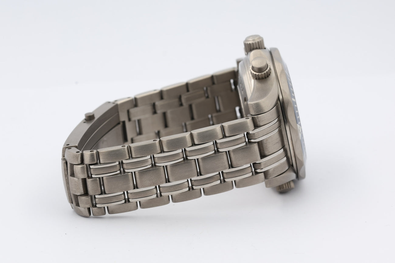 Omega Seamaster Diver 300 41,5mm Automatik Herrenuhr Titan 22988000 - Detailansicht 5