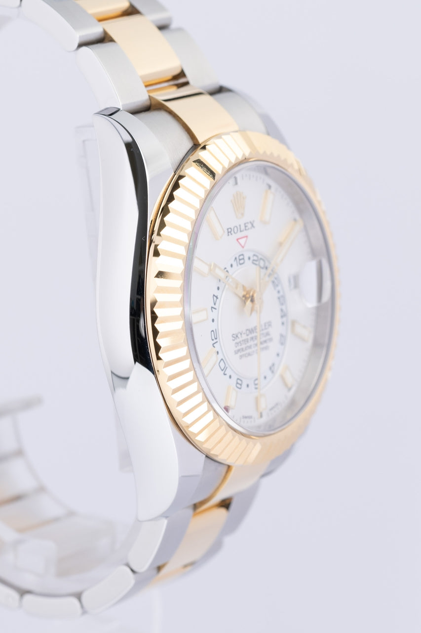 Rolex Sky-Dweller Automatik Herrenuhr Stahl/Gold Weiß 326933 - Detailansicht 1