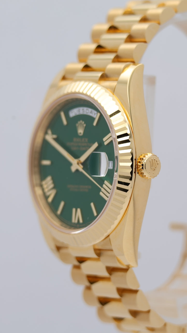 Rolex Day-Date 40 Green-Dial Automatik Ungetragen 228238 Box + og. Papiere
