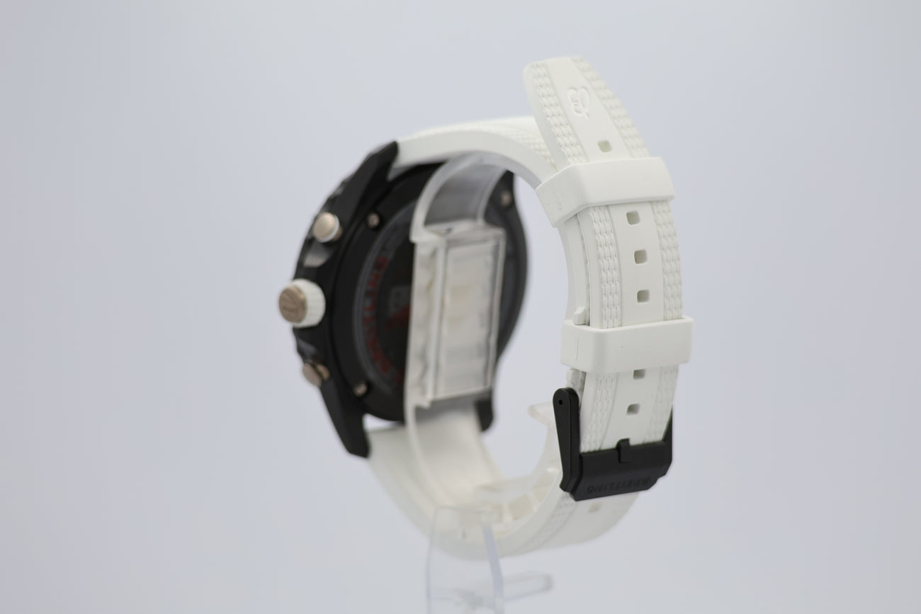 Breitling Endurance Pro 44mm Quarz X82310 - Detailansicht 2