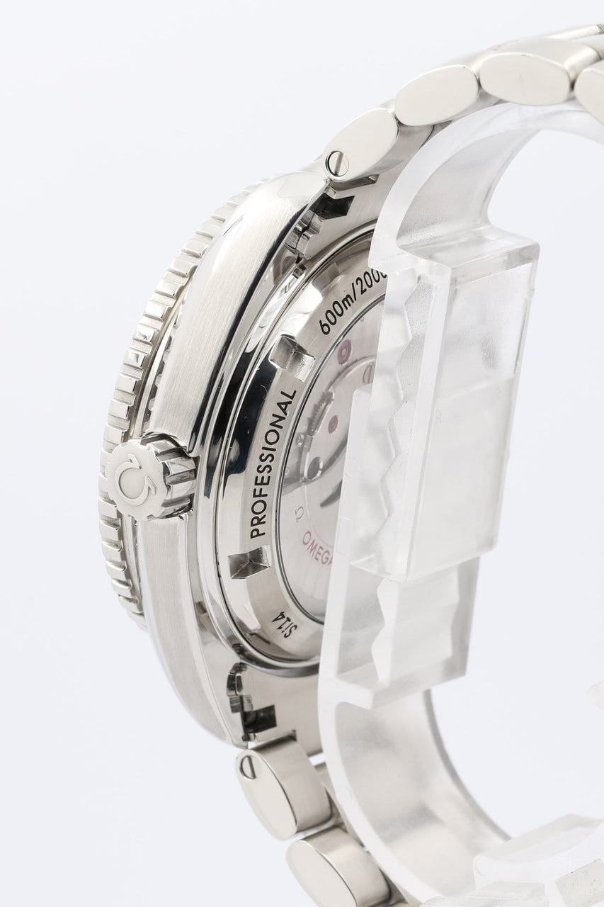 Omega Seamaster Planet Ocean Automatik Herrenuhr 42mm 23230422101001 - Detailansicht 3