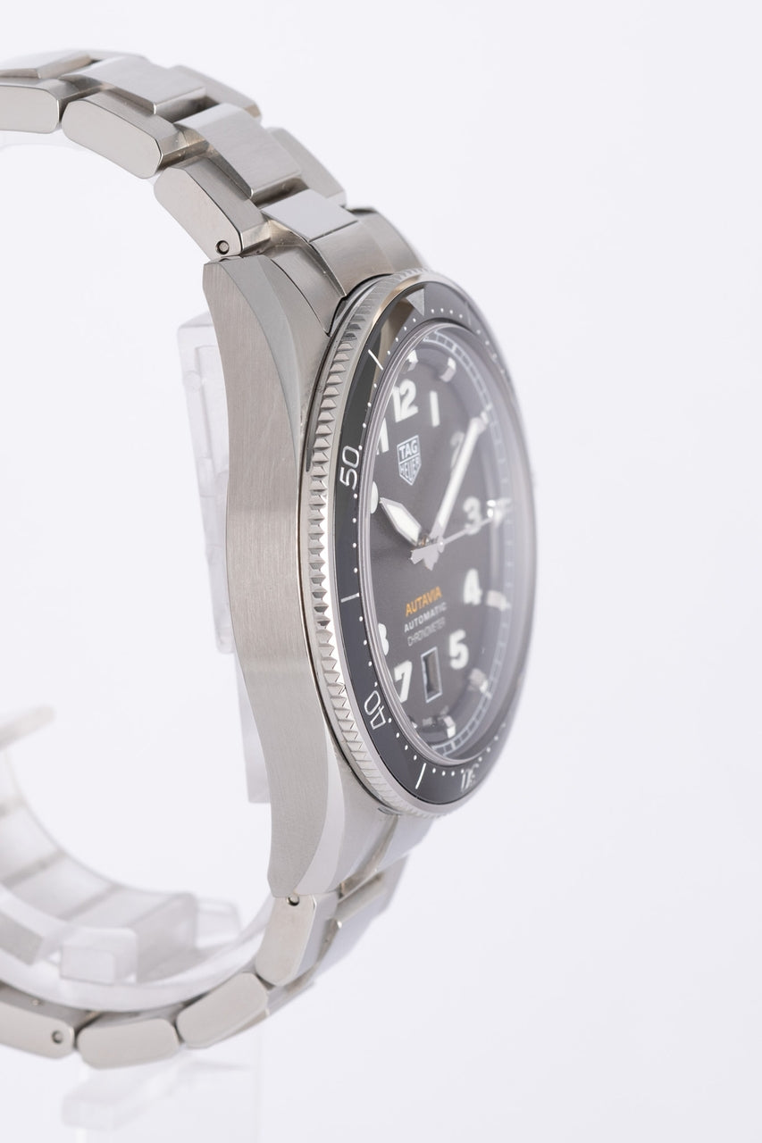 TAG Heuer Autavia 42mm Automatik WBE5114 - Detailansicht 1