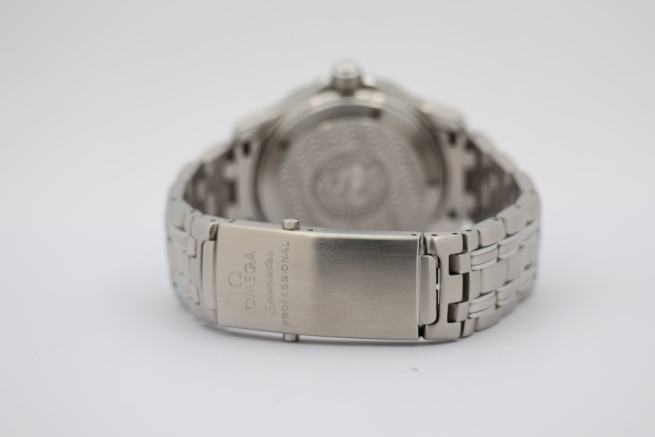 Omega Seamaster Diver 300M Automatik 36mm 25528000 - Detailansicht 5