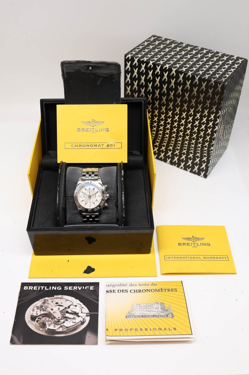 Breitling Chronomat 44 Automatik B01 AB0110 - Papiere und oder Lieferumfang