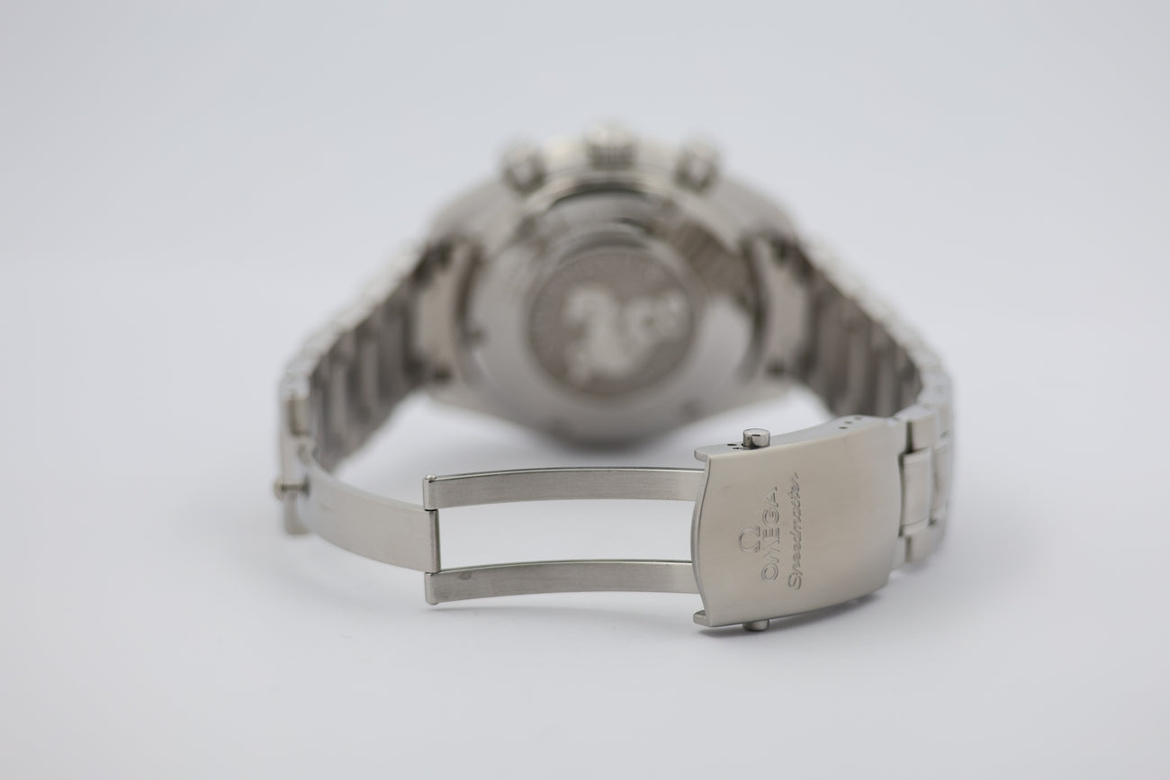 Omega Speedmaster Date 40mm Automatik 32113000 - Detail view 6