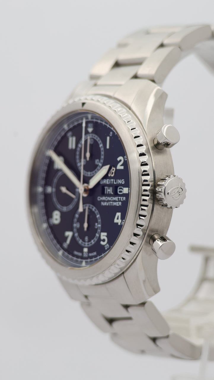Breitling Navitimer 8 Chronograph Automatik A13314 - Detail view 7