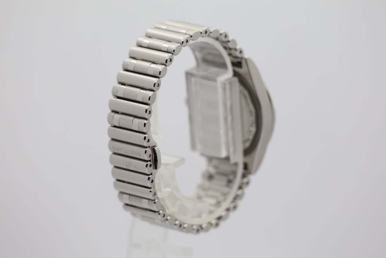 Breitling Chronomat 32mm Quarz Damenuhr A77310 - Detail view 1