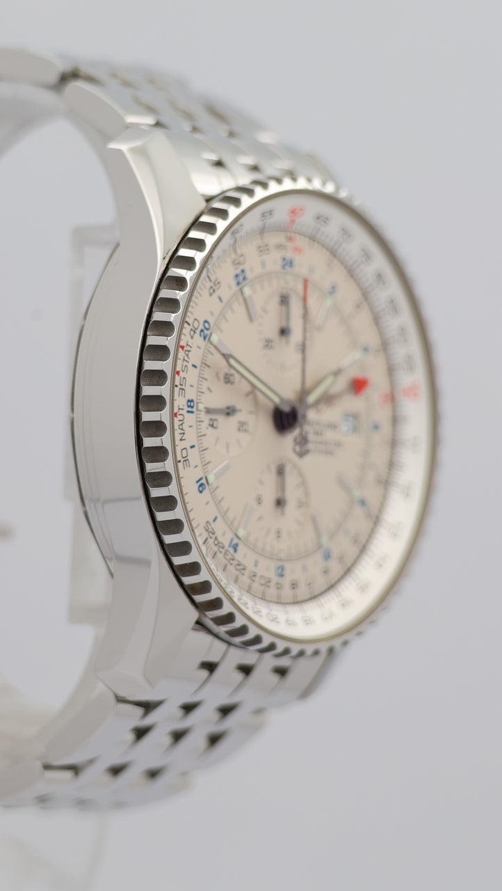 Breitling Navitimer World GMT 46mm Automatik Herrenuhr A24322 - Detailansicht 8