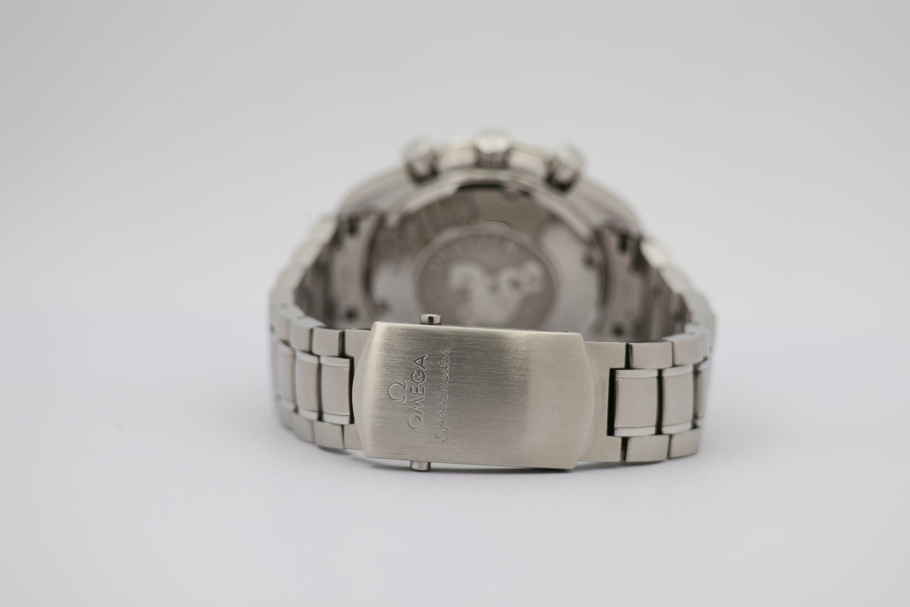 Omega Speedmaster Date Panda 40mm Automatik 32113100 - Detailansicht 5