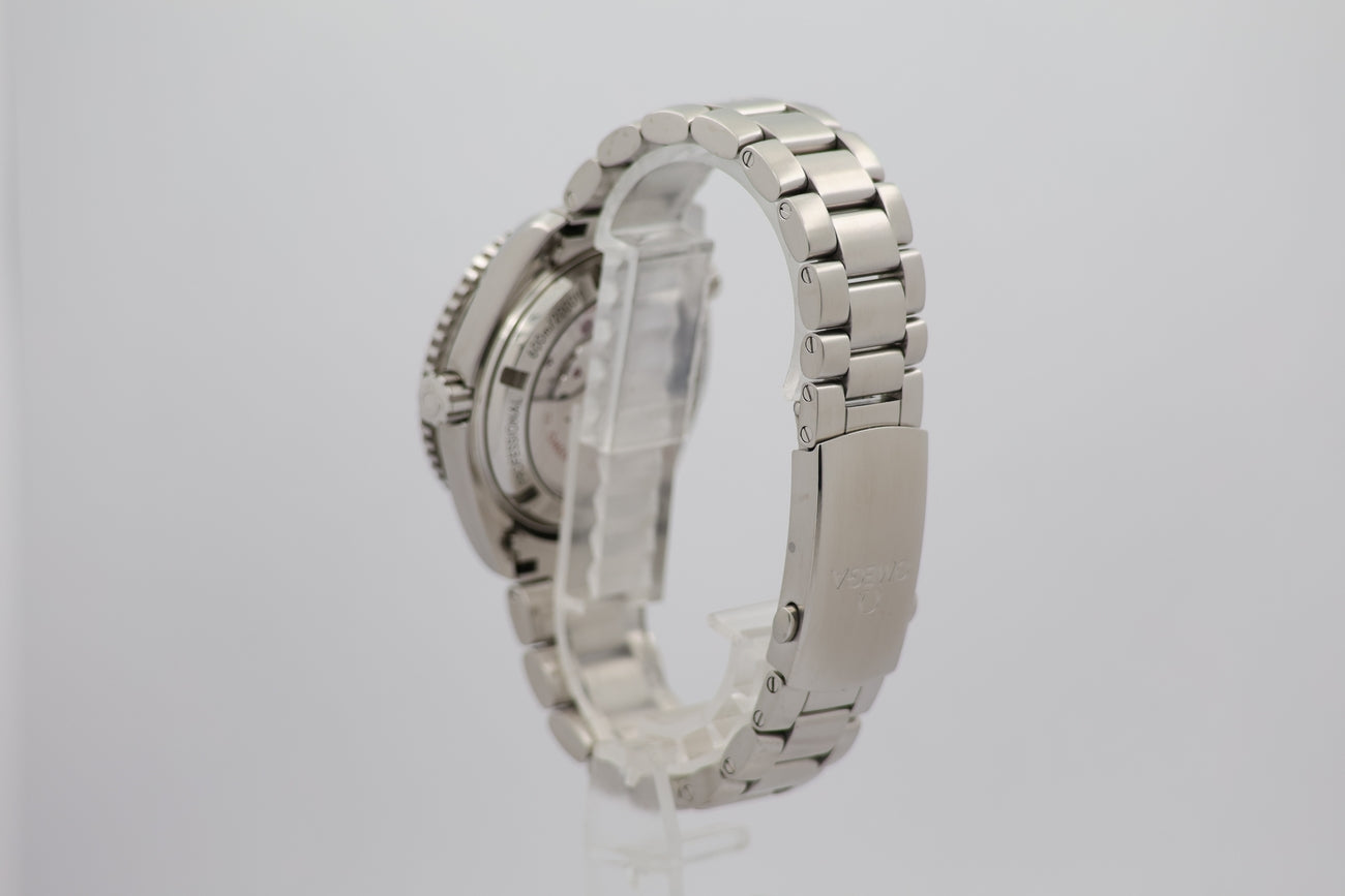 Omega Seamaster Planet Ocean 42mm Automatik 23230422101001 - Detailansicht 2