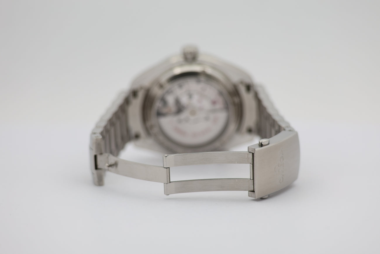 Omega Seamaster Planet Ocean 42mm Automatik 23230422101003 - Detail view 6