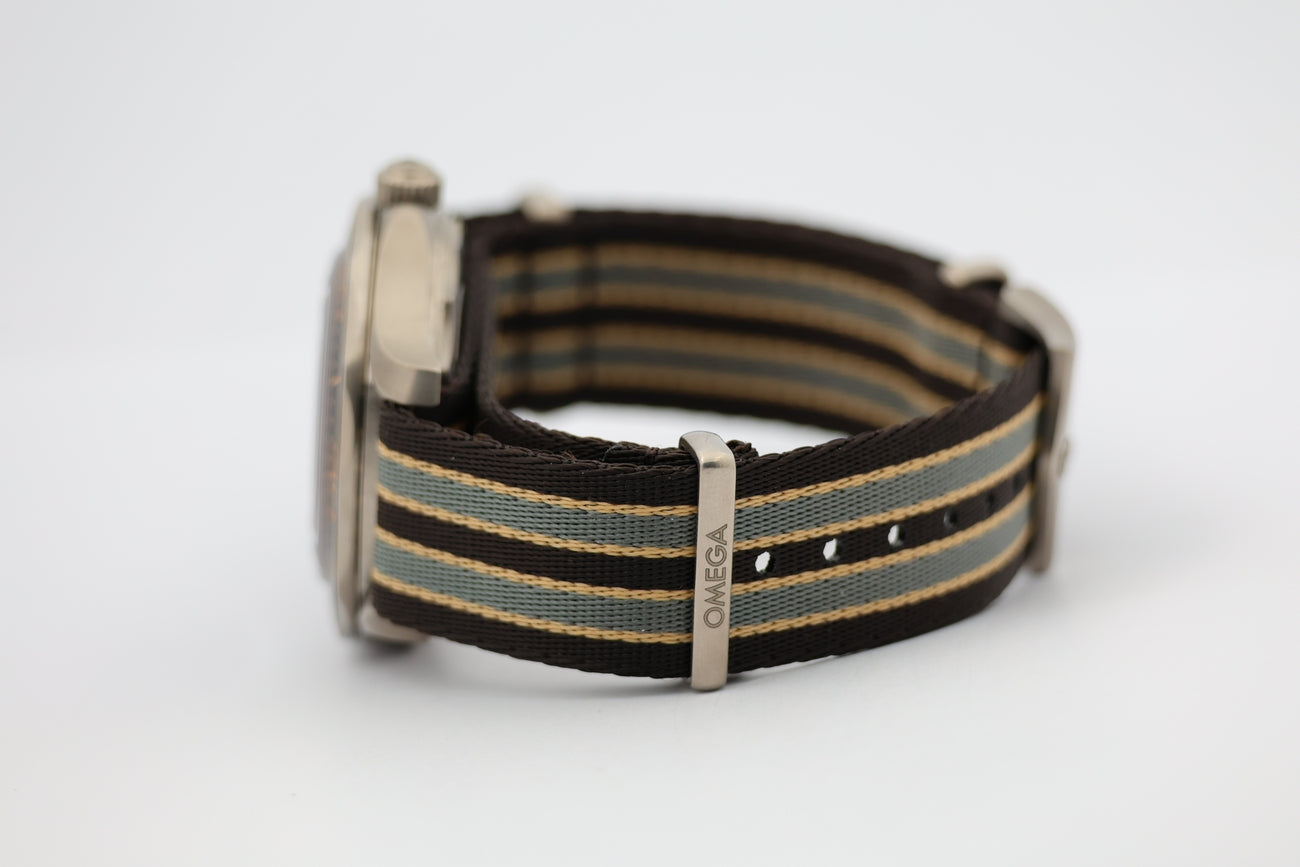 Omega Seamaster Diver 300 M "James Bond 007 Edition" Automatik 21092422001001 - Detail view 3