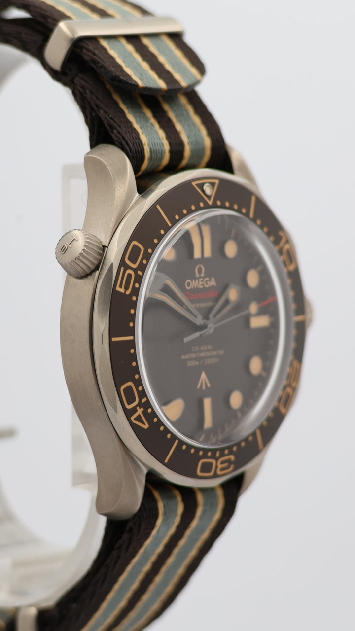 Omega Seamaster Diver 300 M "James Bond 007 Edition" Automatik 21092422001001 - Detail view 7