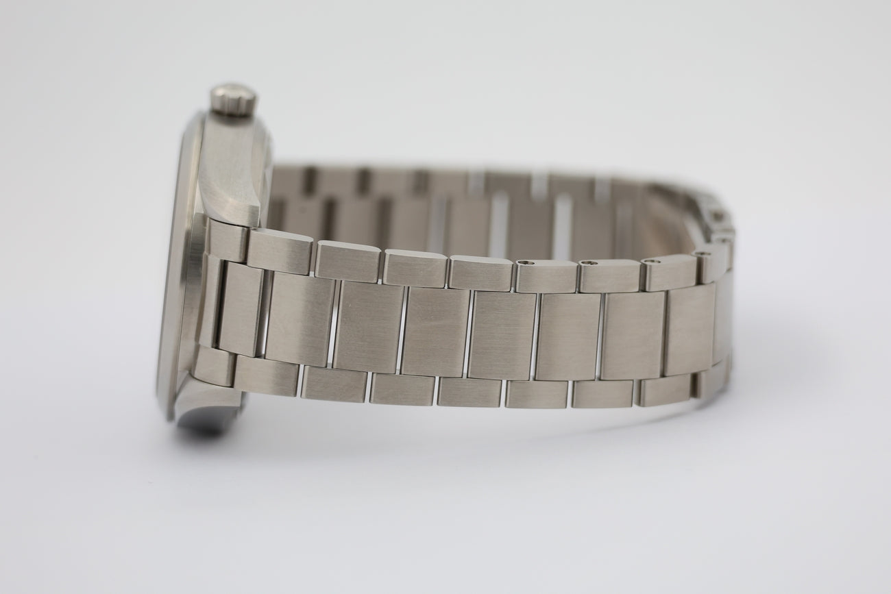 Omega Seamaster Railmaster Automatik 40mm NEU 22010402006001 - Detailansicht 3