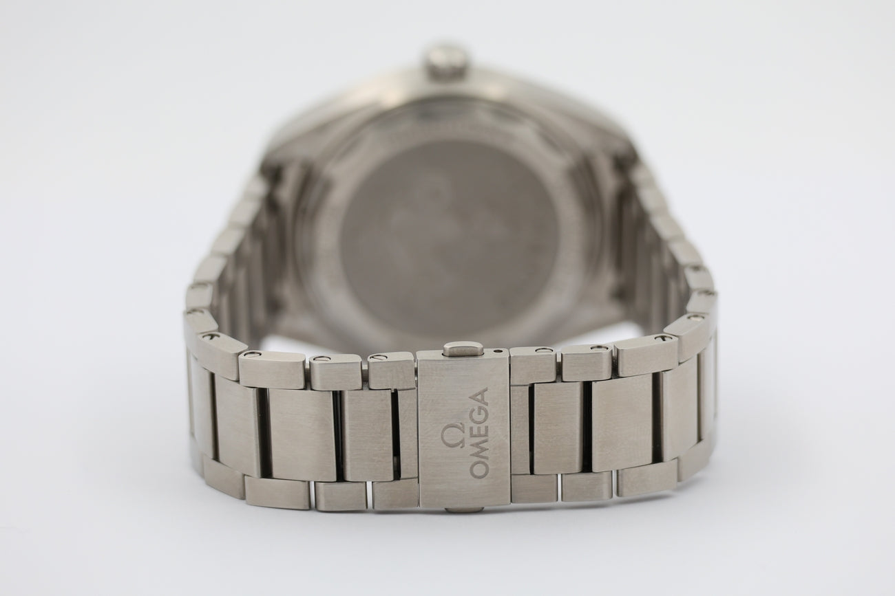 Omega Seamaster Railmaster Automatik 40mm NEU 22010402006001 - Detailansicht 5