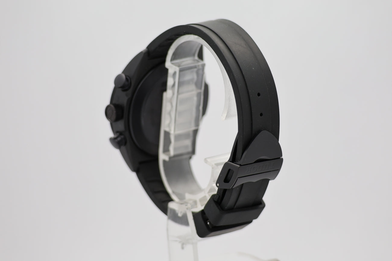 Tudor Fastrider Black Shield Automatik Herrenuhr Kautschuk 42mm 42000C - Detailansicht 2