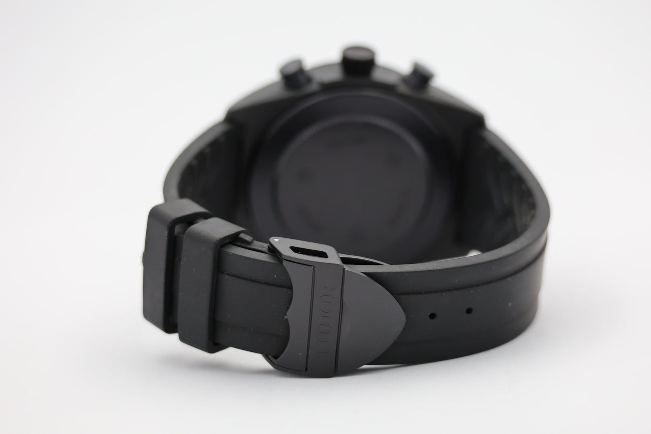 Tudor Fastrider Black Shield Automatik Herrenuhr Kautschuk 42mm 42000C - Detailansicht 5