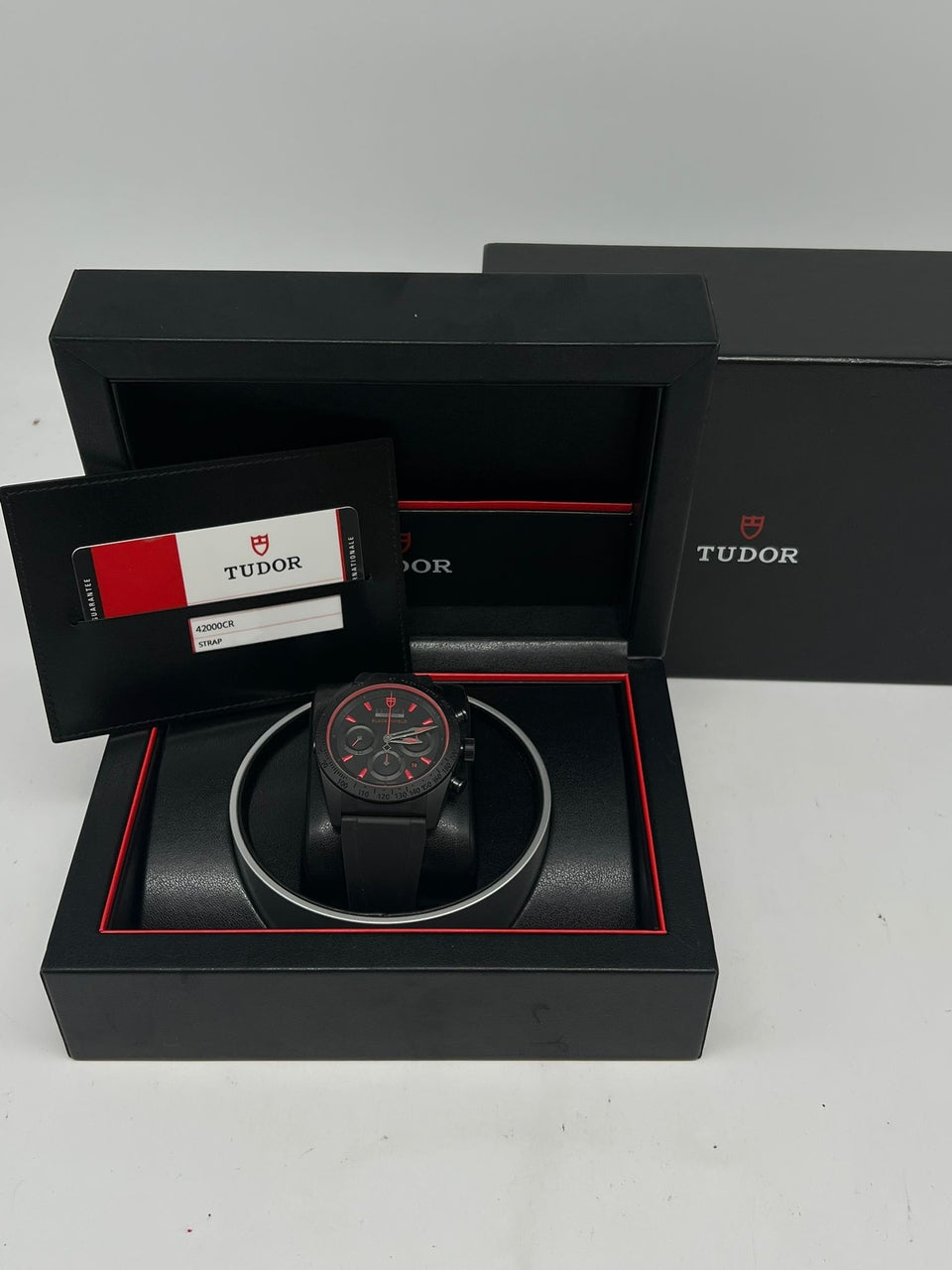 Tudor Fastrider Black Shield Automatik Herrenuhr Kautschuk 42mm 42000C - Papiere und oder Lieferumfang
