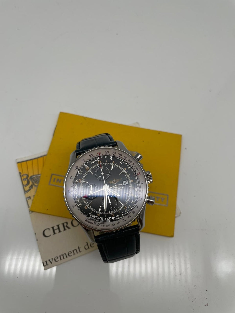 Breitling Navitimer World GMT 46mm Automatik A24322 - Papiere und oder Lieferumfang