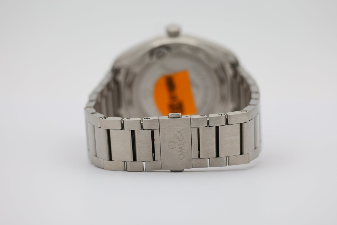 Omega Seamaster Railmaster 40mm Automatik NEU 22010402003001 - Detailansicht 5