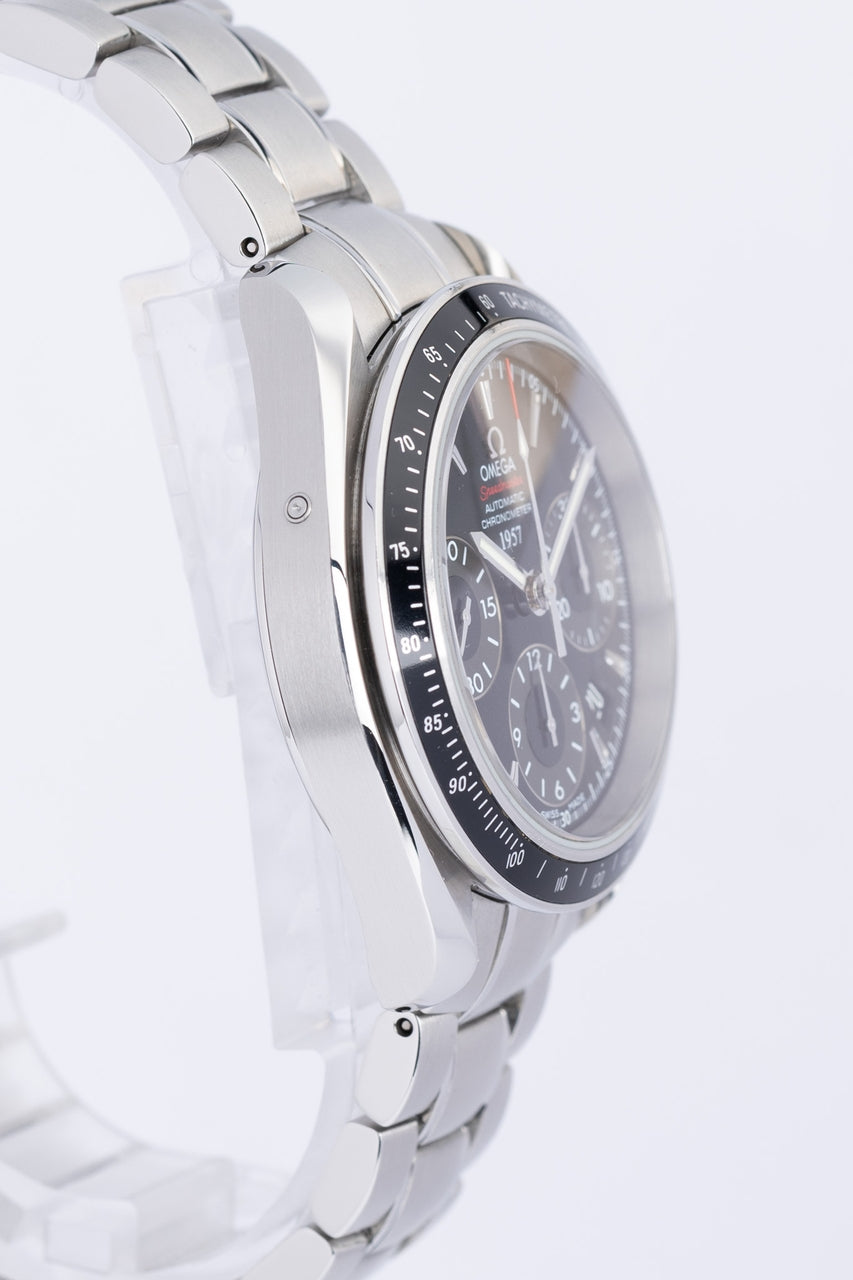 Omega Speedmaster Date "1957" Automatik Herrenuhr 32330404001001 - Detailansicht 1