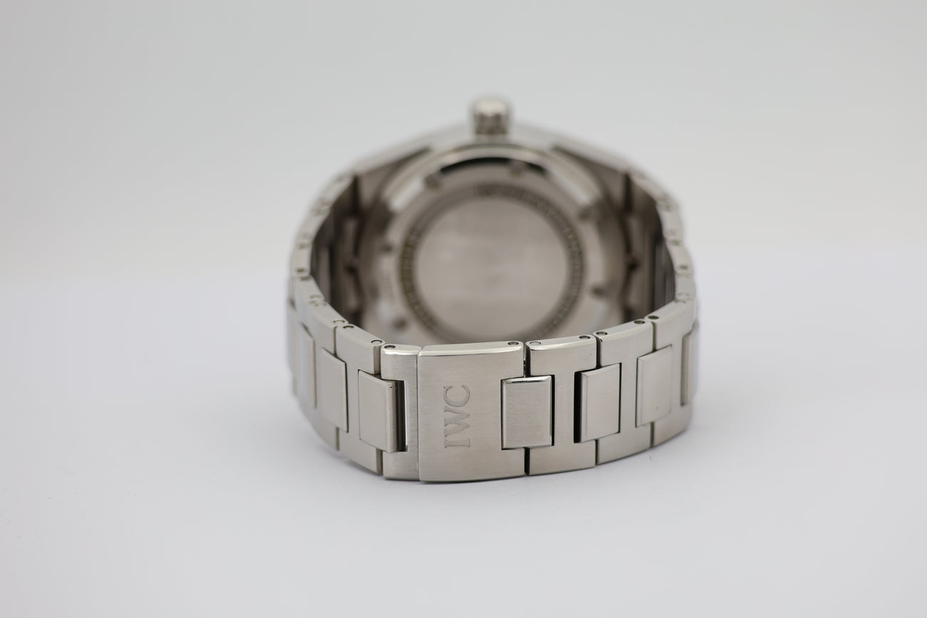 IWC Ingenieur Automatik 42mm Herrenuhr IW322701 - Detailansicht 5