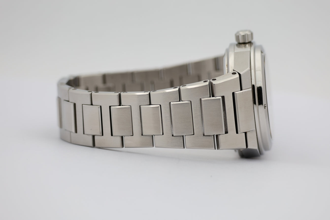 IWC Ingenieur Automatik 42mm Herrenuhr IW322701 - Detailansicht 4