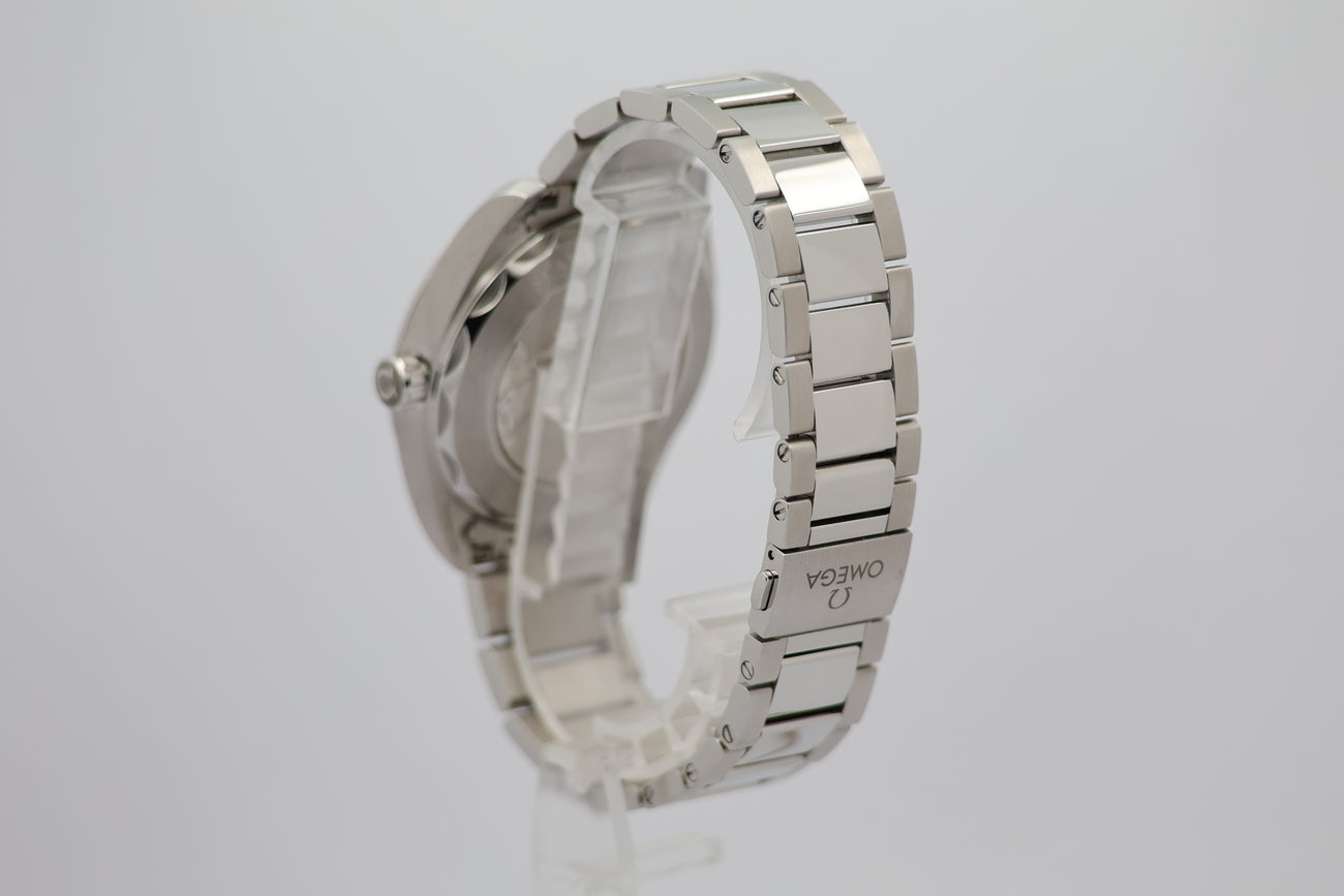 Omega Seamaster Aqua Terra Automatik Herrenuhr 22010412103005 - Detailansicht 2