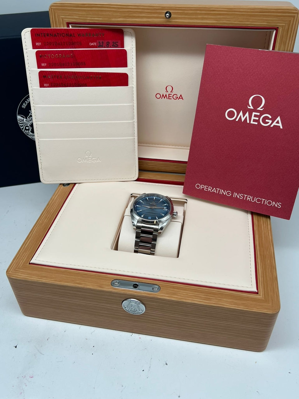 Omega Seamaster Aqua Terra Automatik Herrenuhr 22010412103005 - Papiere und oder Lieferumfang