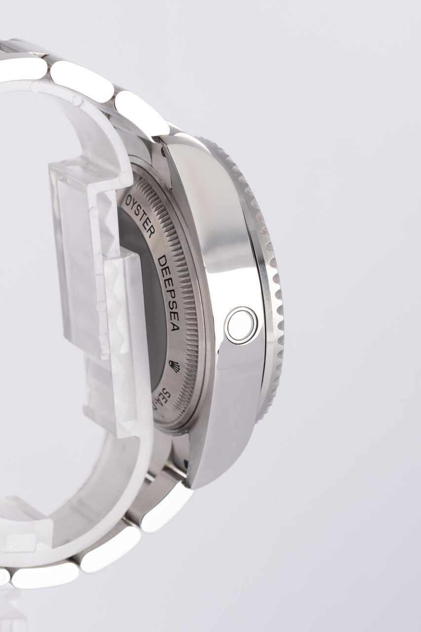 Rolex Sea-Dweller Deepsea 44mm 2015 Automatik 116660 - Detailansicht 4