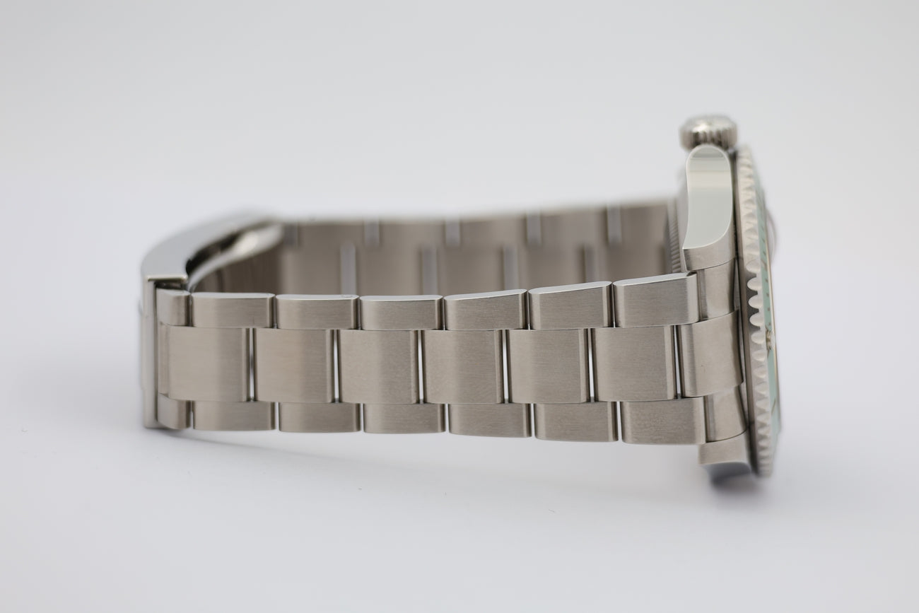 Rolex Submariner "Starbucks" Automatik 41mm 126610LV - Detailansicht 4