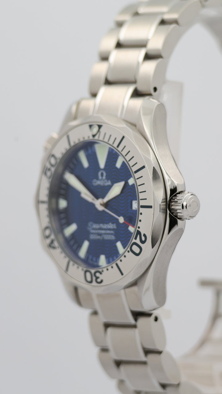 Omega Seamaster Diver 300M Quarz 36mm 22638000 - Detailansicht 7