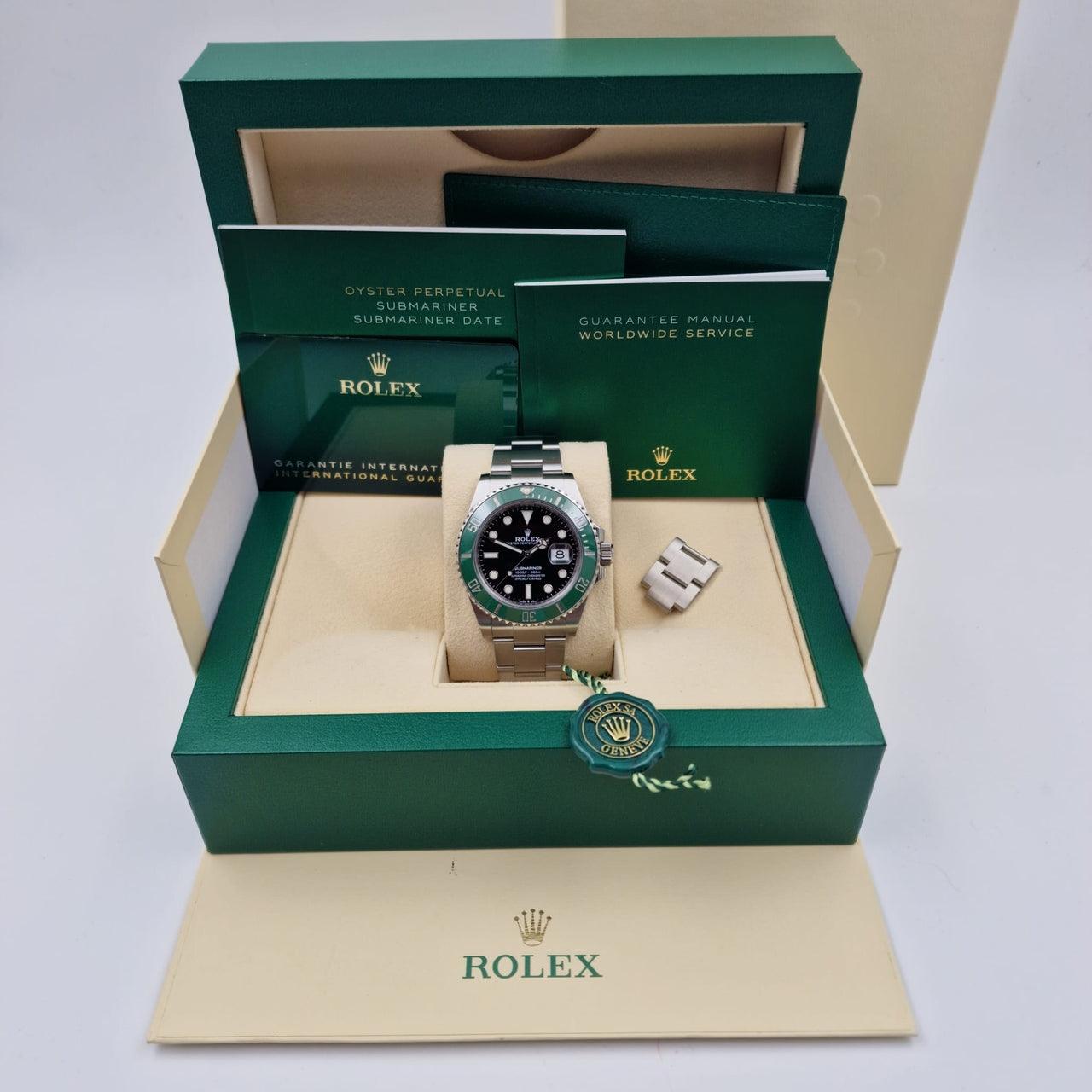 Rolex Submariner Date 'Starbucks' 41mm Automatik 126610LV - Papiere und oder Lieferumfang