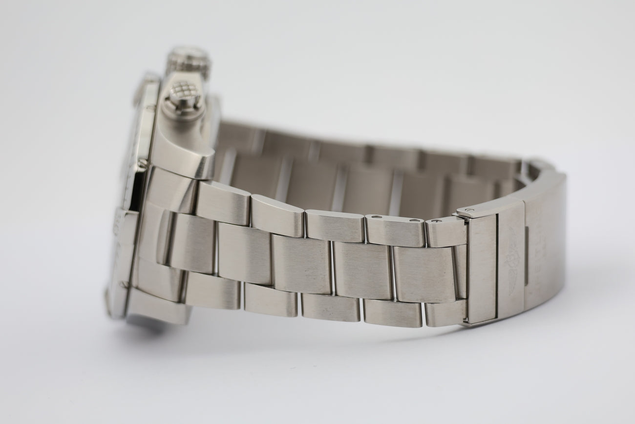 Breitling Super Avenger Chronograph 48mm Automatik A13375 - Detailansicht 3