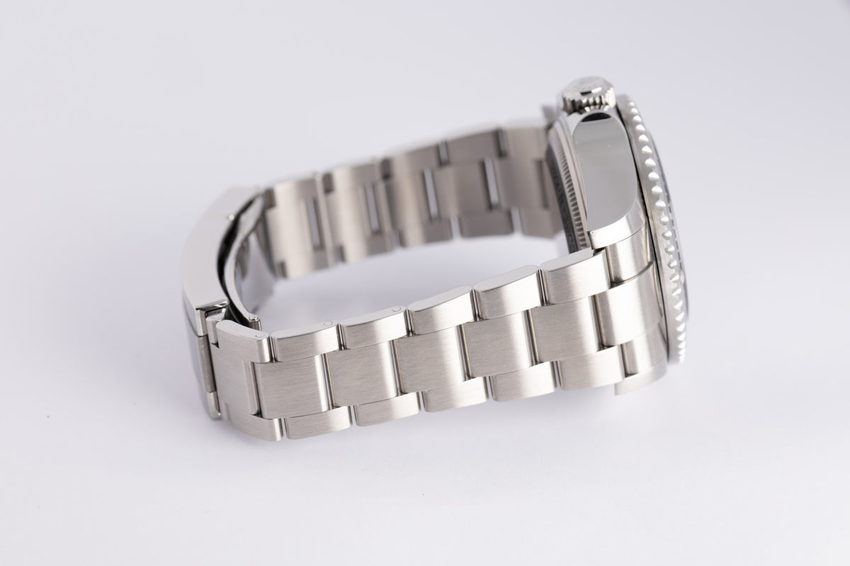 Rolex Sea-Dweller Deepsea 44mm Automatik Herrenuhr 2023 136660 - Detailansicht 6