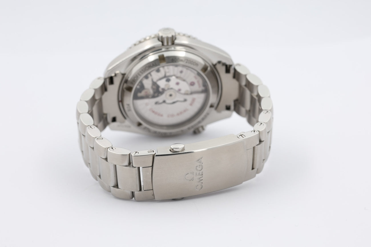 Omega Seamaster Planet Ocean 42mm Automatik 23230422101003 - Detailansicht 7