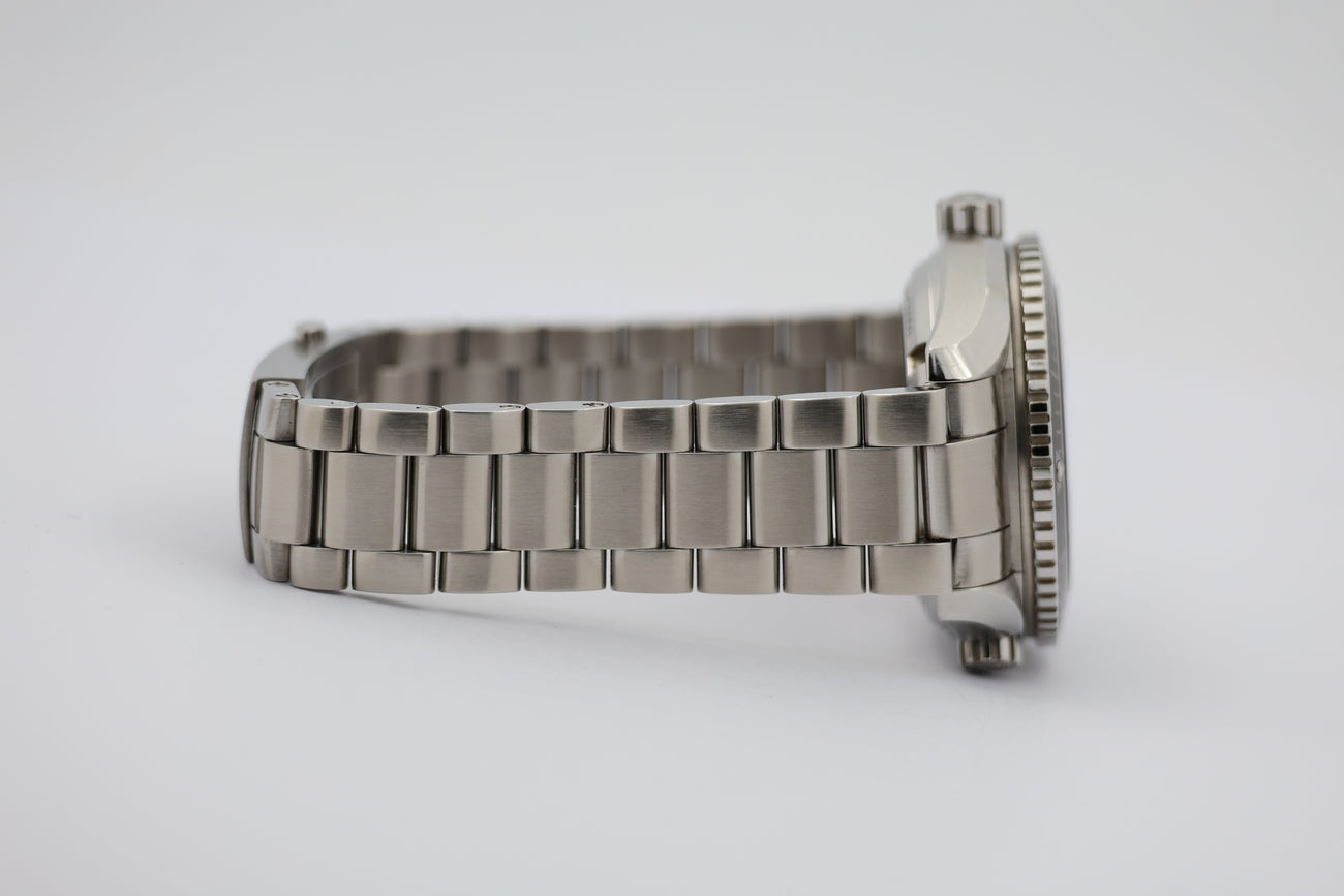 Omega Seamaster Planet Ocean 42mm Automatik 23230422101003 - Detailansicht 4