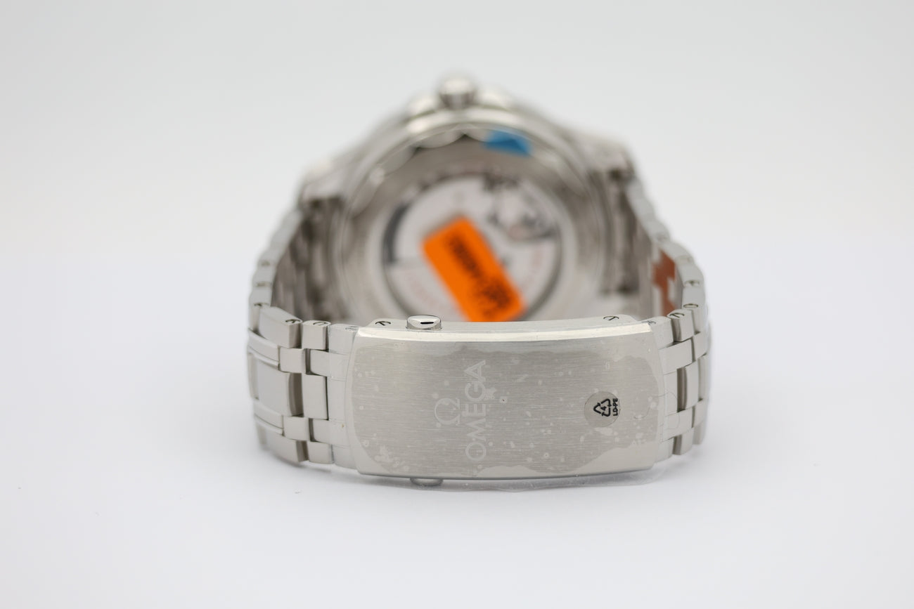 Omega Seamaster Diver 300m 42mm Automatik Grün NEU 21030422010001 - Detailansicht 5