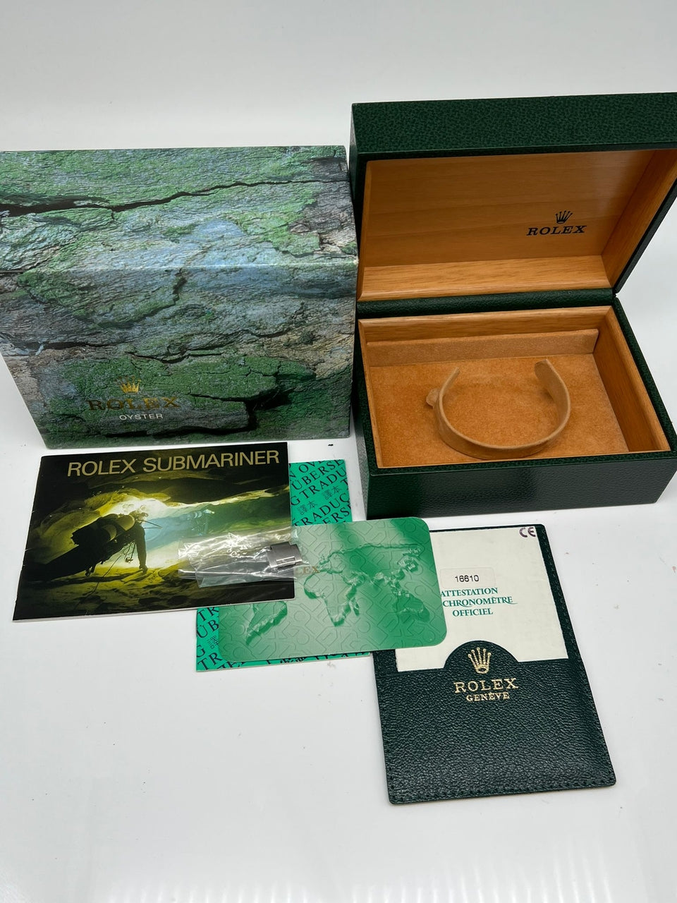 Rolex Submariner Date 40mm 16610 - Papiere und oder Lieferumfang