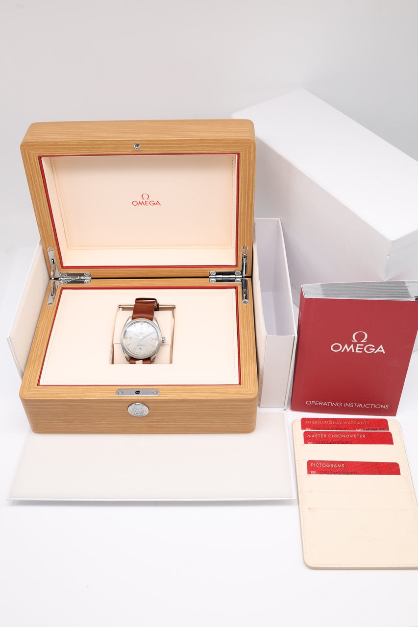 Omega Seamaster Railmaster 40mm Automatik 22012402006001 - Papiere und oder Lieferumfang