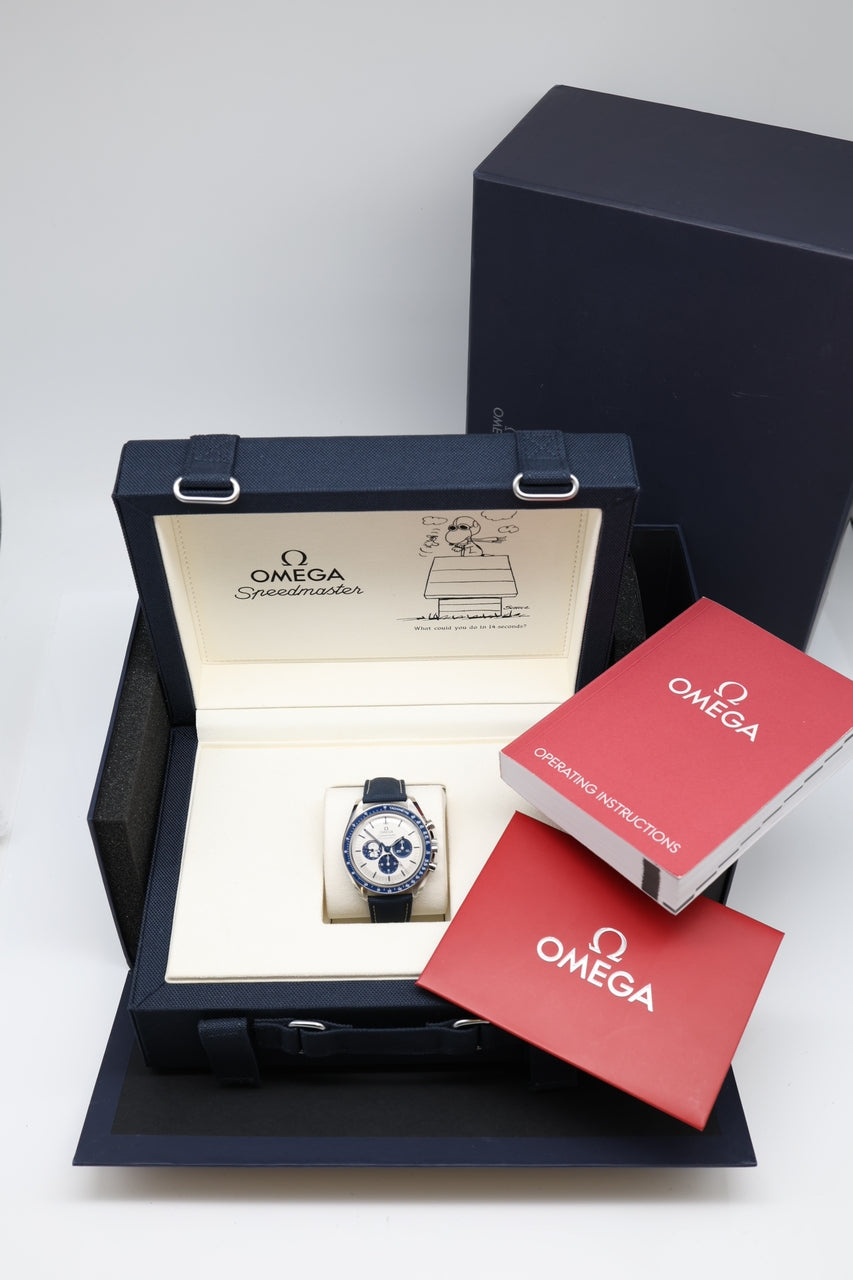 Omega Speedmaster Professional Moonwatch 'Silver Snoopy Award' 31032425002001 - Papiere und oder Lieferumfang