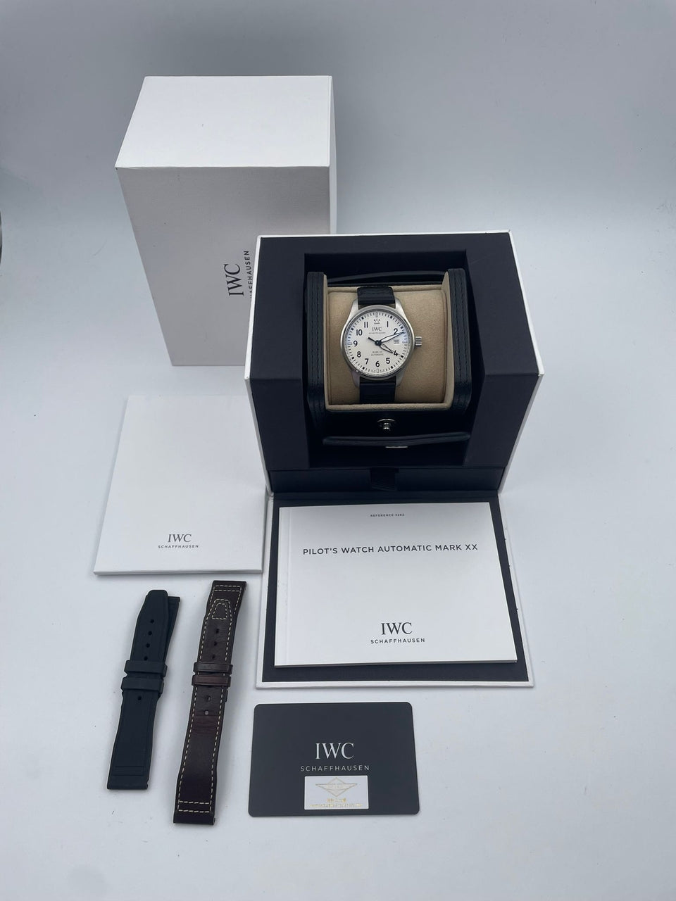 IWC Fliegeruhr Mark XX 40mm Automatik IW328207 - Papers and documentation