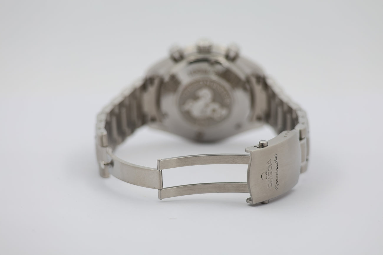 Omega Speedmaster Date 40mm Automatik 32105100 - Detailansicht 8