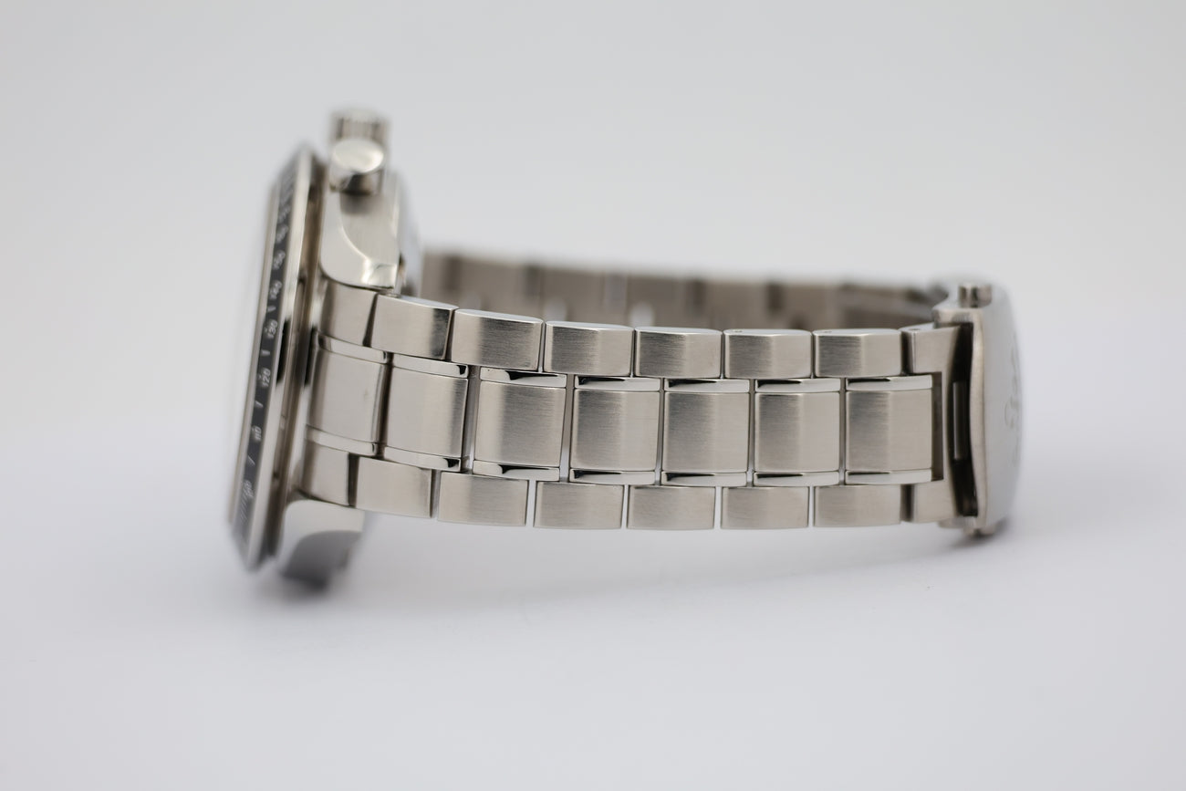 Omega Speedmaster Date 40mm Automatik 32105100 - Detailansicht 5