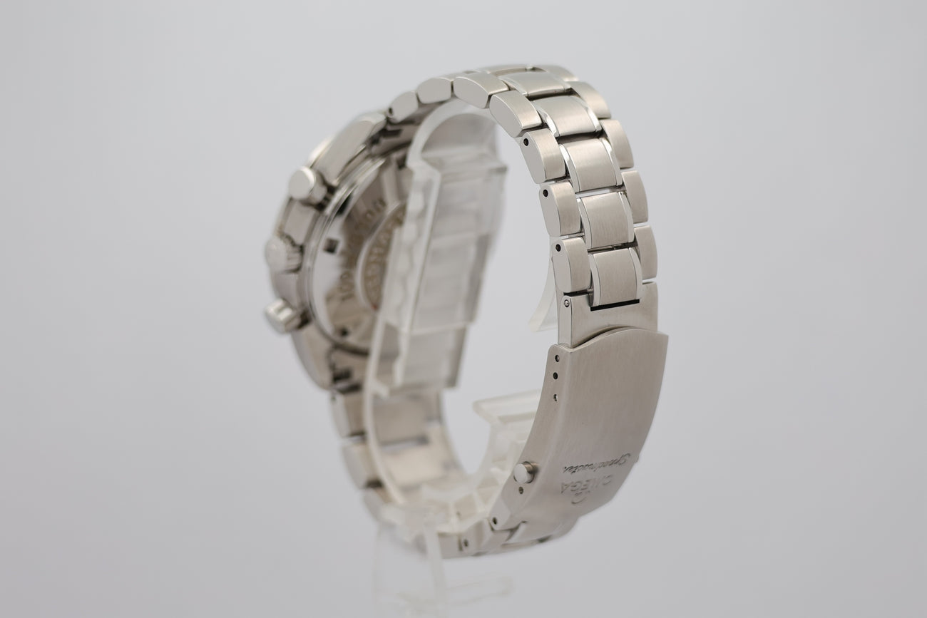 Omega Speedmaster Date 40mm Automatik 32105100 - Detailansicht 4